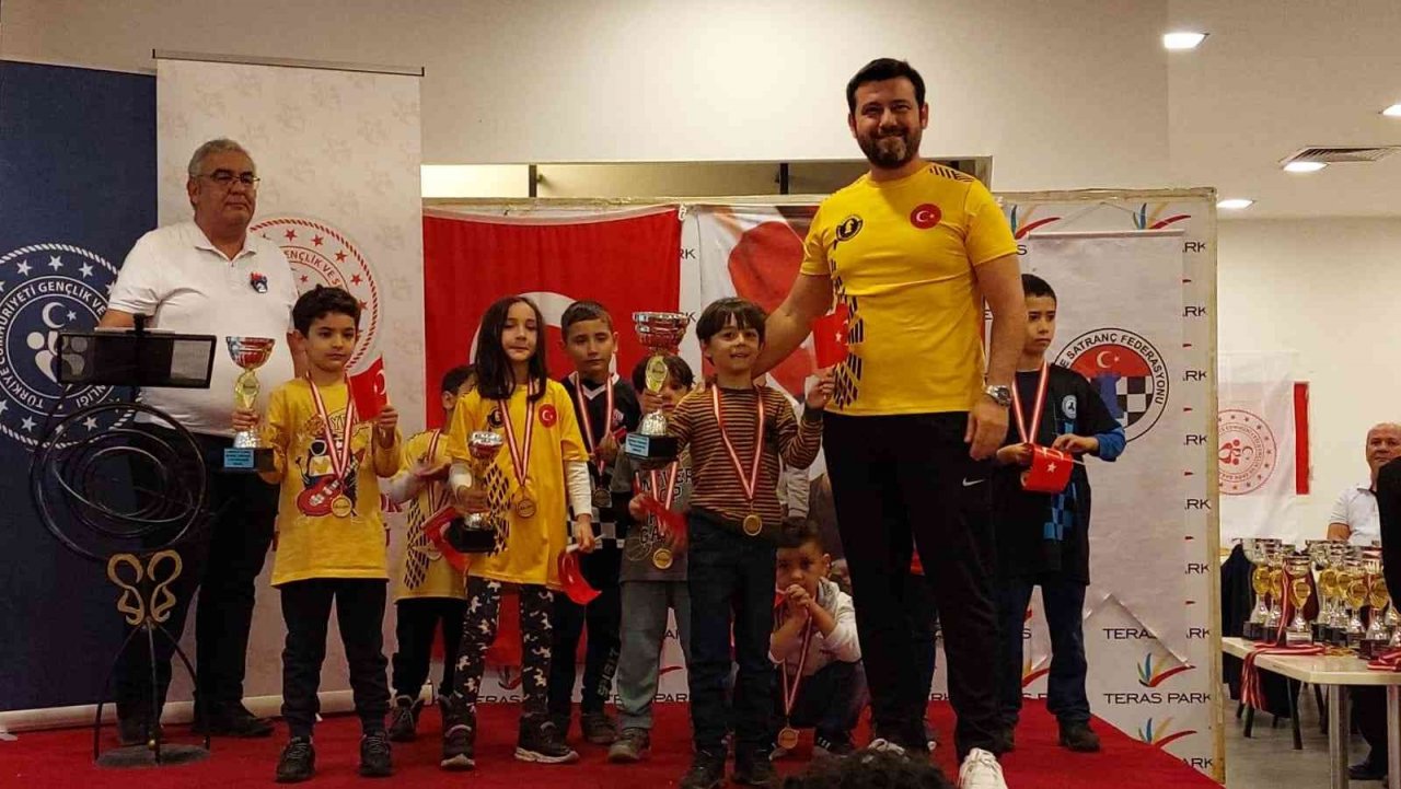 456 sporcunun ter döktüğü turnuvanın kazananları belli oldu