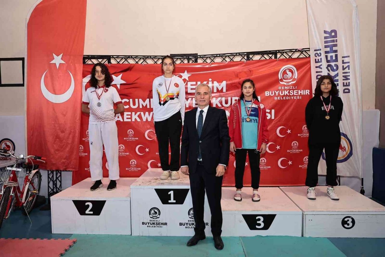 Denizli’ye 15 ilden gelen 400 sporcu turnuvada mücadele etti