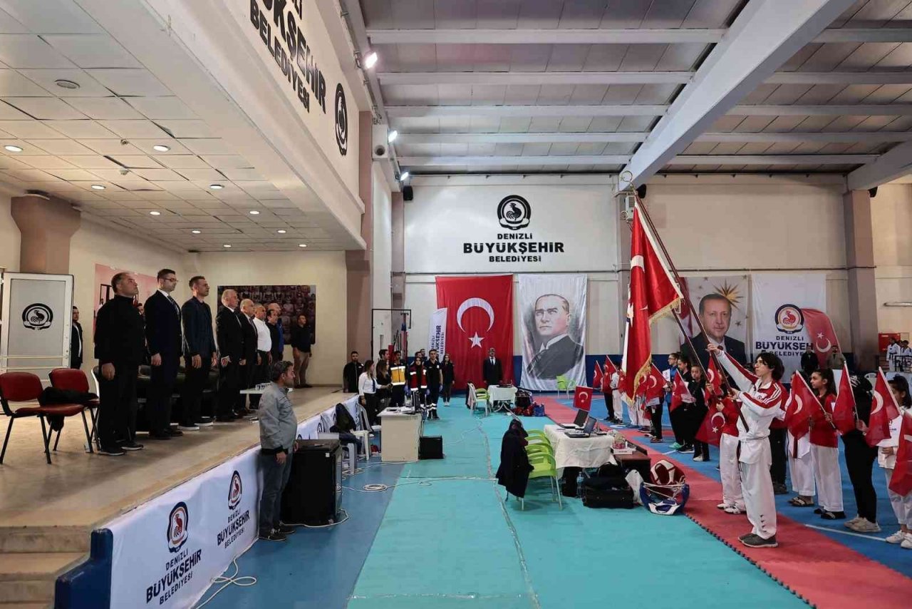 Denizli’ye 15 ilden gelen 400 sporcu turnuvada mücadele etti