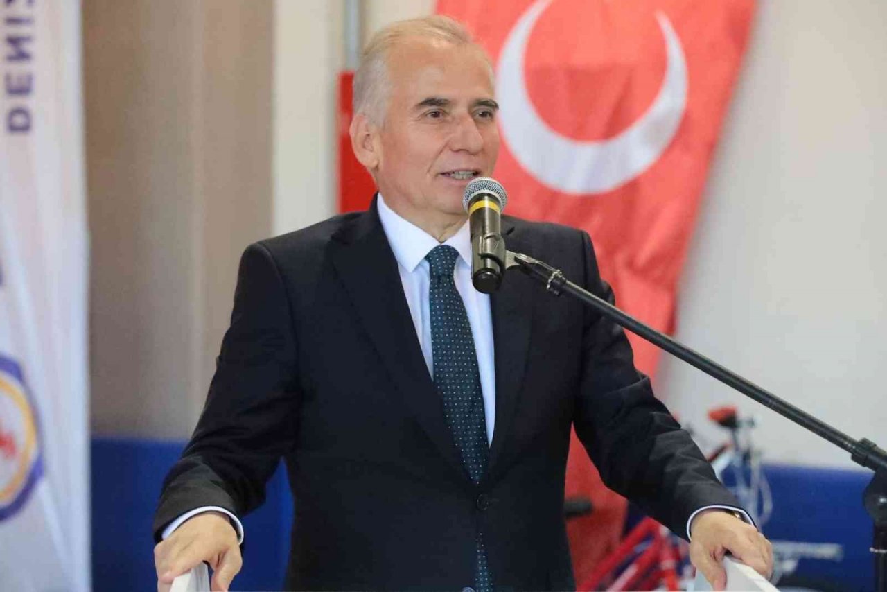 Denizli’ye 15 ilden gelen 400 sporcu turnuvada mücadele etti