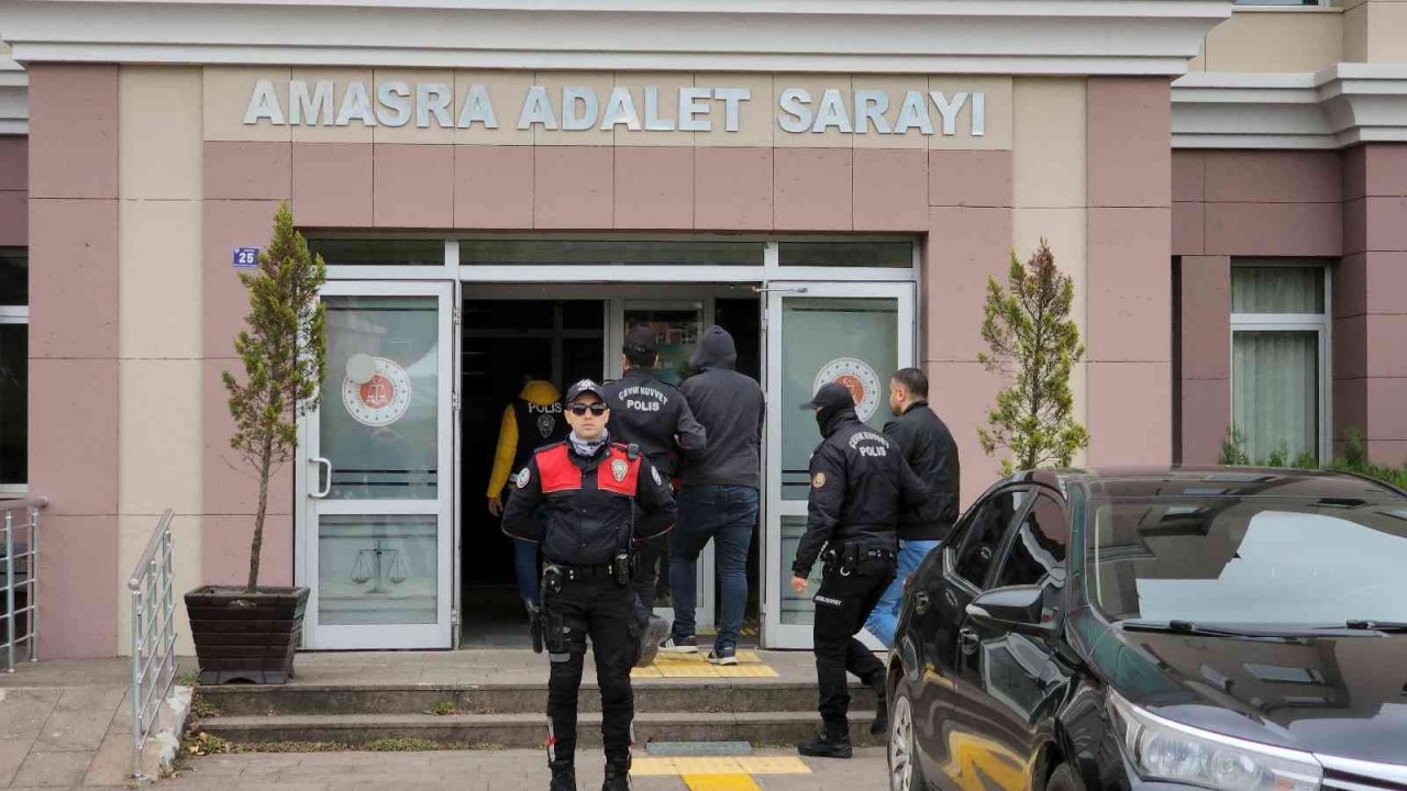Bartın’daki maden faciasında gözaltındaki şüphelilerden 13’ü adliyede