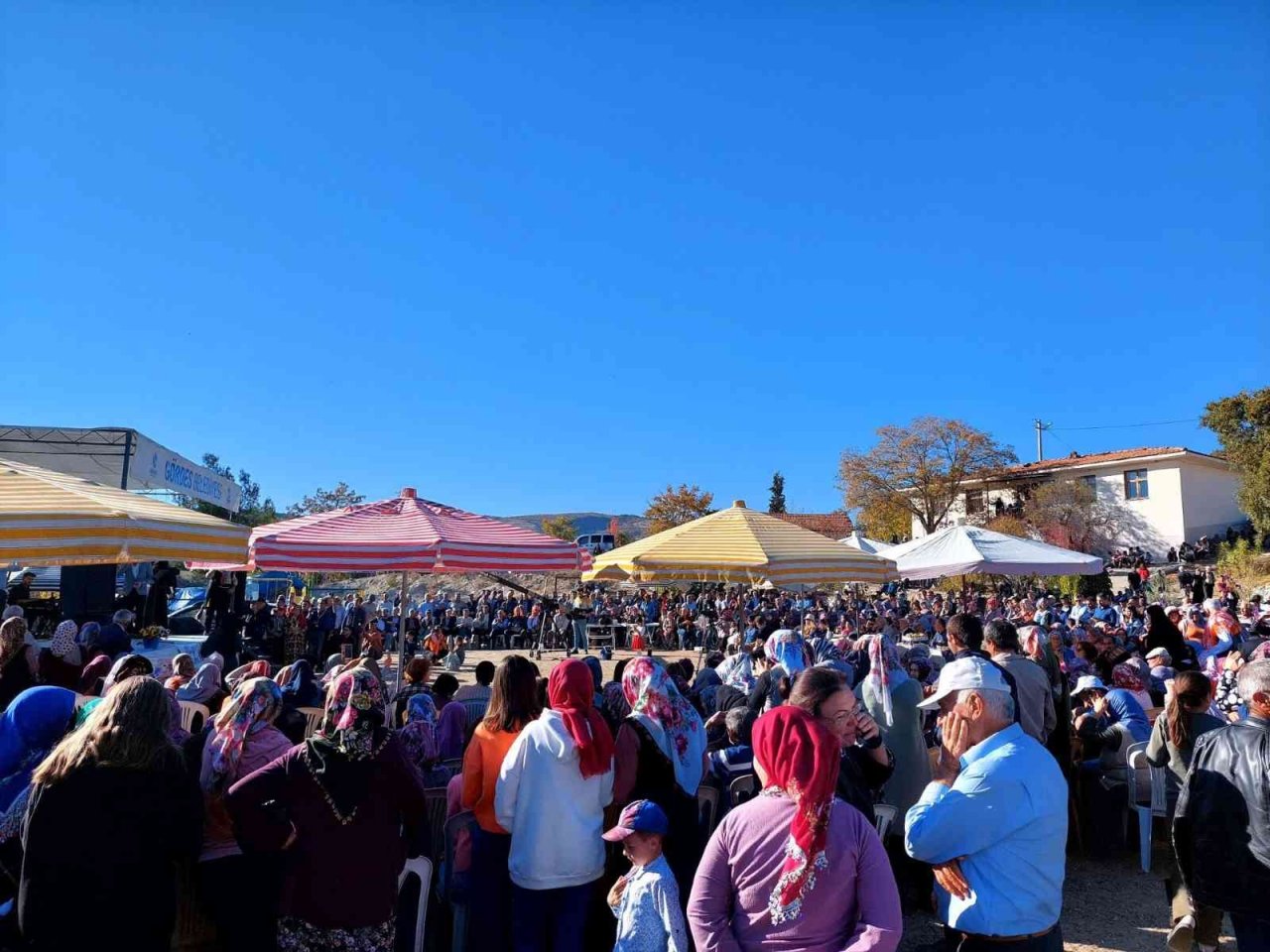 Gördes’te Ayva ve Üzüm Festivali yapıldı