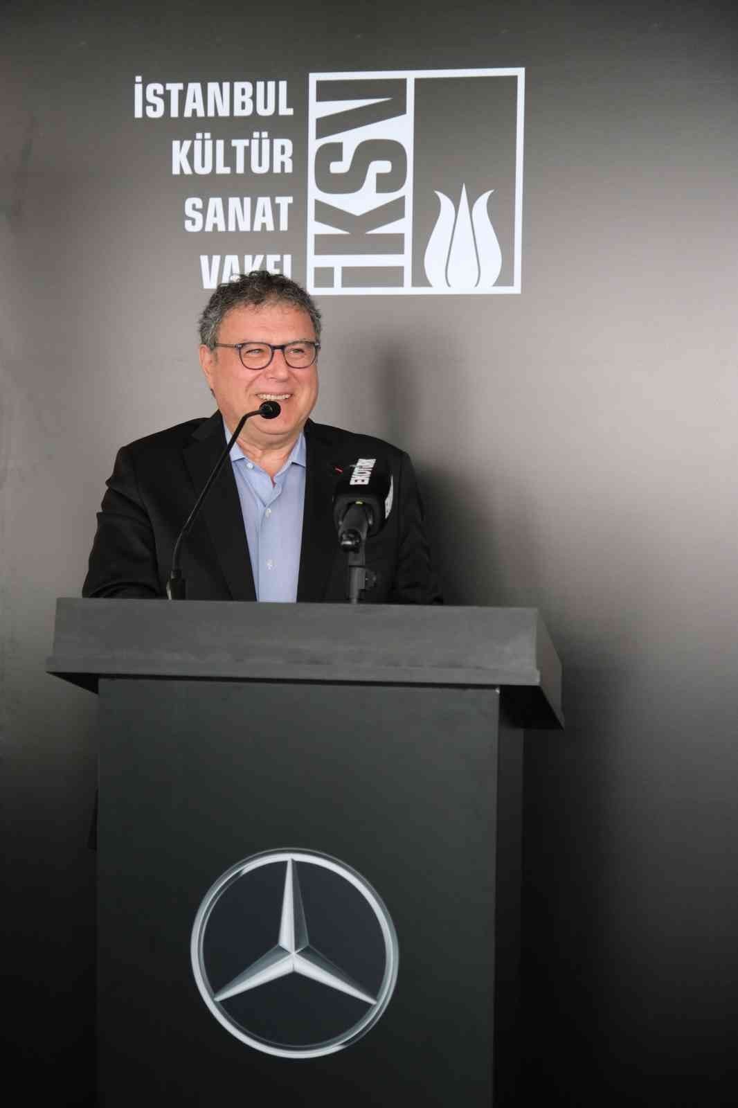 Sanatçı Destek Fonu ile sanatçıların sanatsal gelişimlerine katkıda bulunulması hedefleniyor