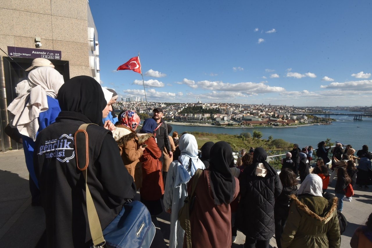“Karatay Okuyor” projesinin başarılı öğrencileri İstanbul’u gezdi