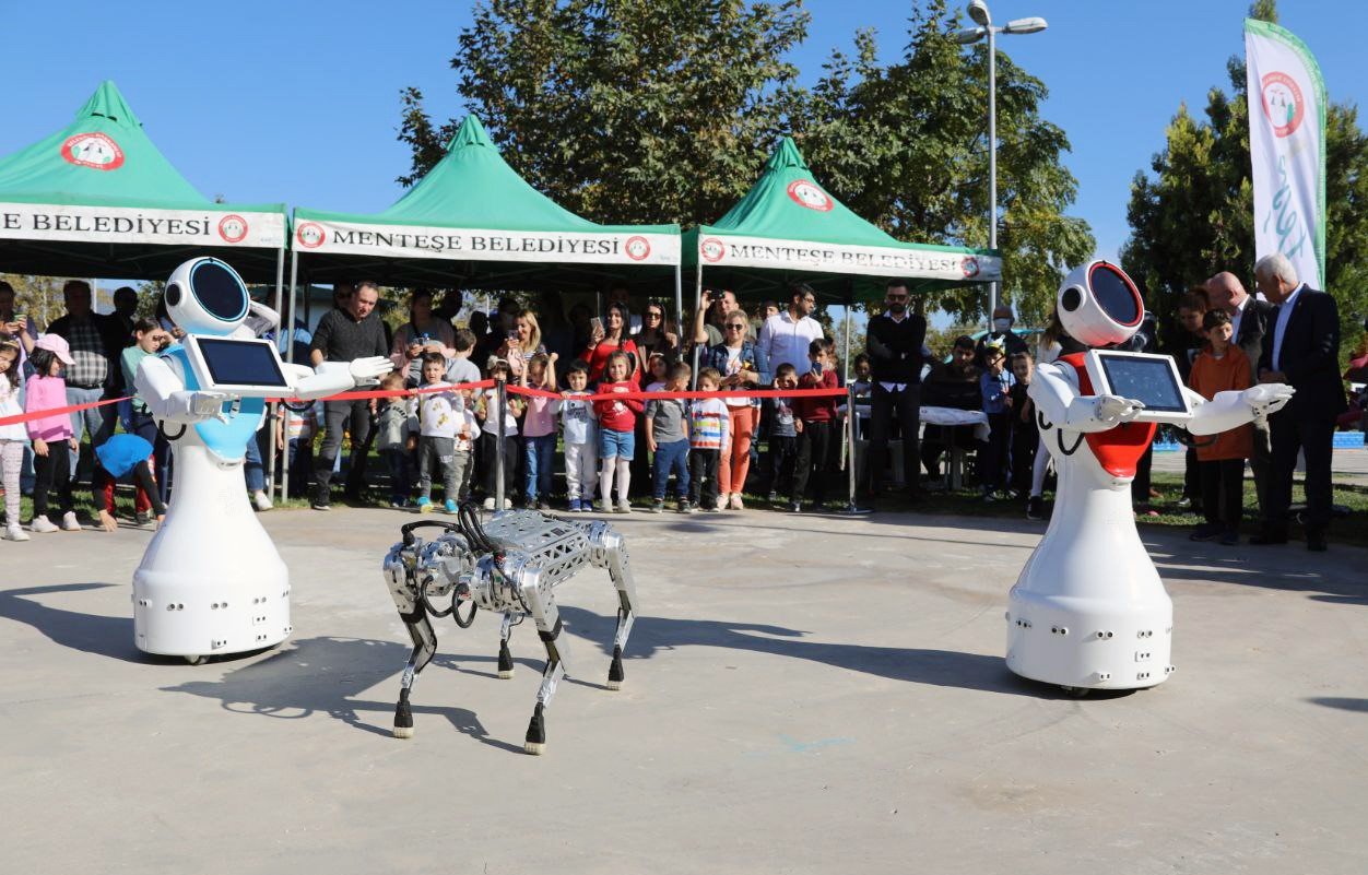 Robotik ve Kodlama Eğitim Merkezi açıldı