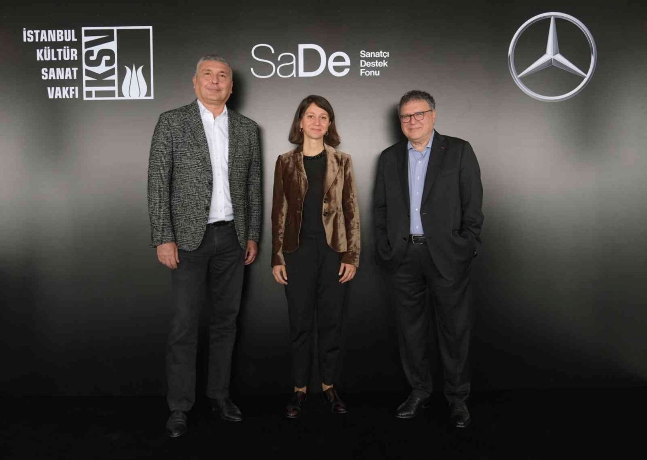 Sanatçı Destek Fonu ile sanatçıların sanatsal gelişimlerine katkıda bulunulması hedefleniyor