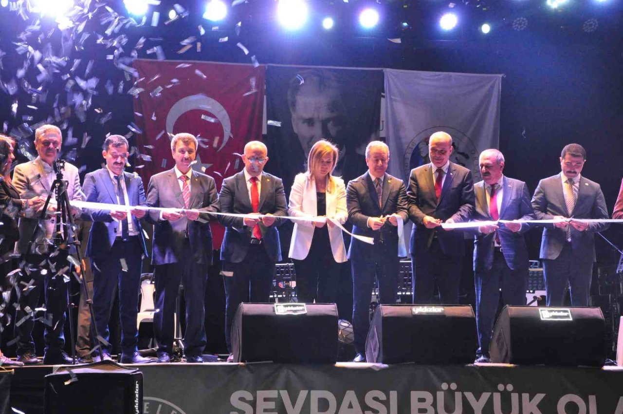 Ortaca Belediyesi’nden halka 200 milyon liralık Cumhuriyet hediyesi gibi açılış