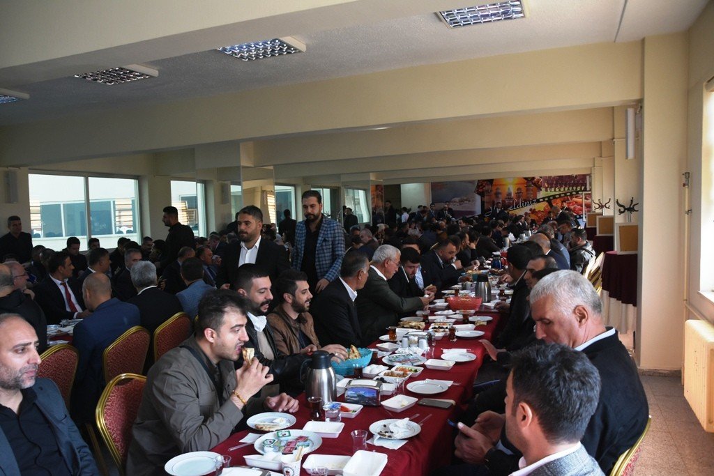 Ticaret Bakanı Muş: "’Recep Tayyip Erdoğan gitsin de önemli değil sonuç’, tek buluştukları nokta o"