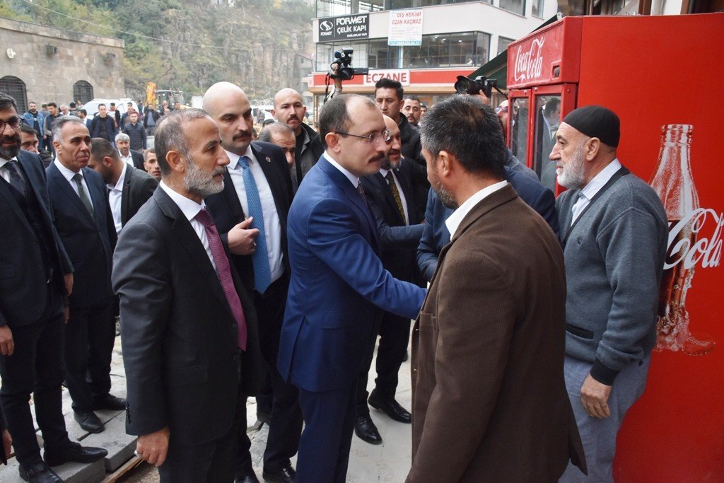 Ticaret Bakanı Muş: "’Recep Tayyip Erdoğan gitsin de önemli değil sonuç’, tek buluştukları nokta o"