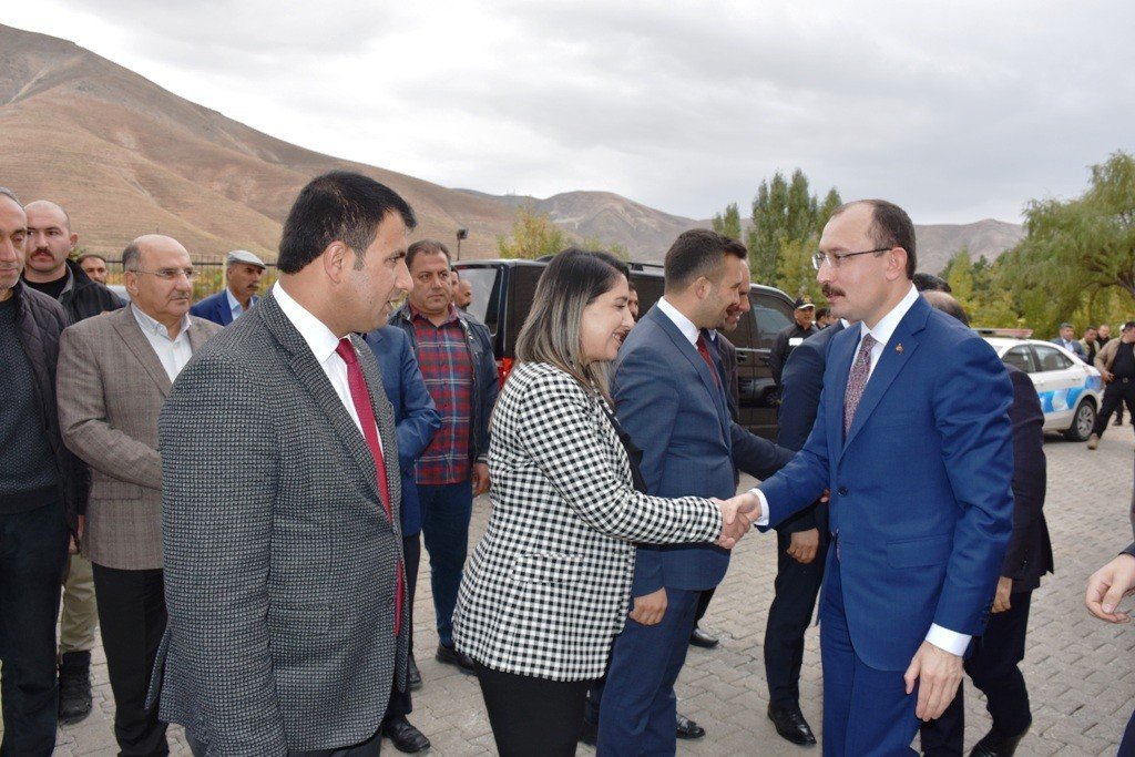 Ticaret Bakanı Muş: "’Recep Tayyip Erdoğan gitsin de önemli değil sonuç’, tek buluştukları nokta o"