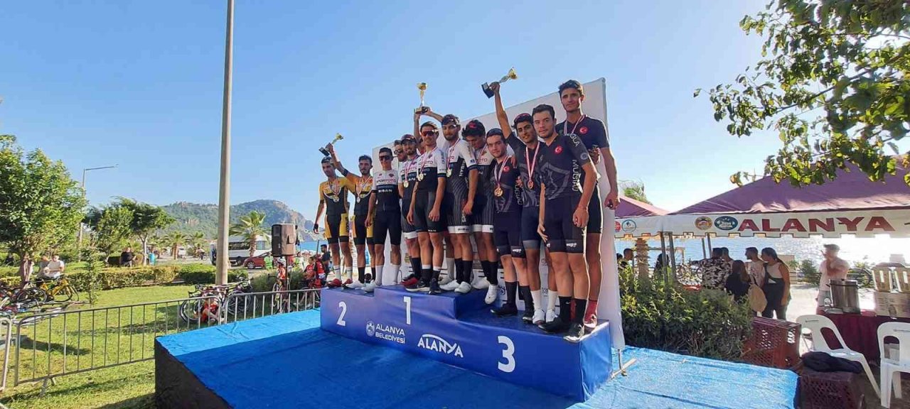 Muğlalı bisikletçiler Türkiye ikincisi