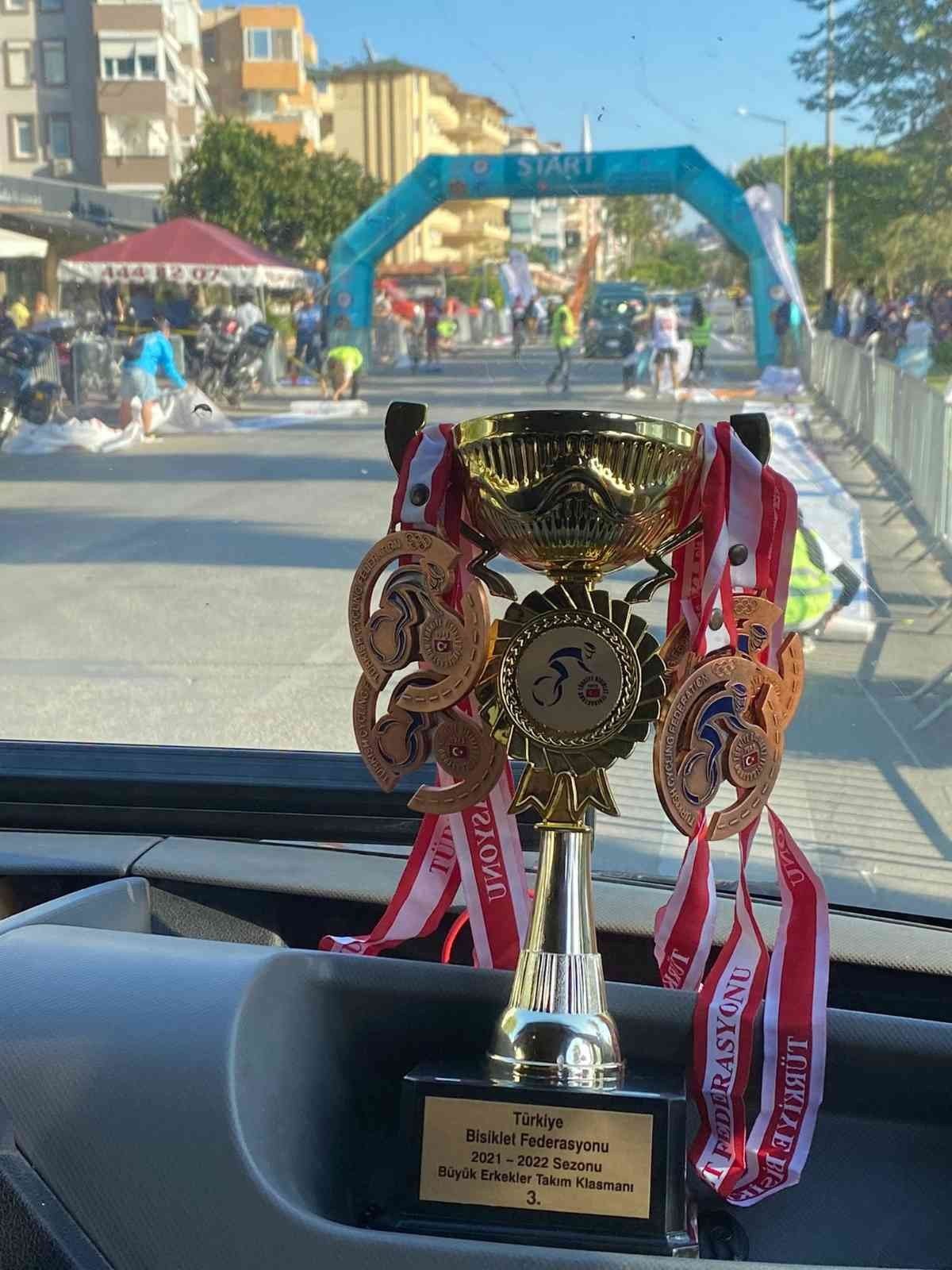 Muğlalı bisikletçiler Türkiye ikincisi