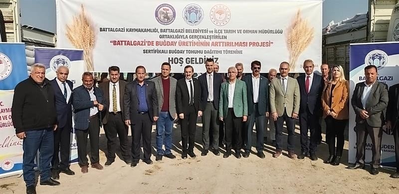 Üretime katkı için üreticilere buğday tohumu