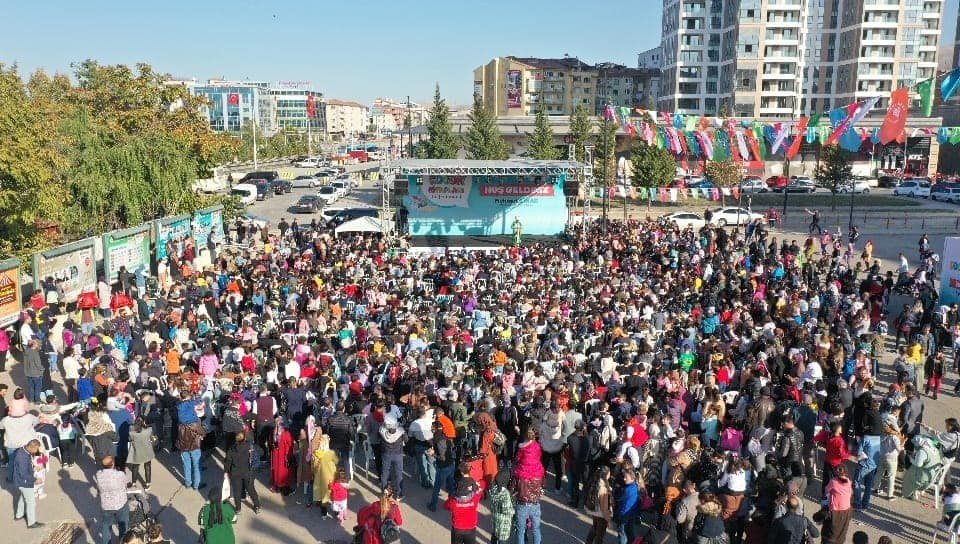 Yeşilyurt Çocuk Kitapları Festivali dolu dolu geçiyor