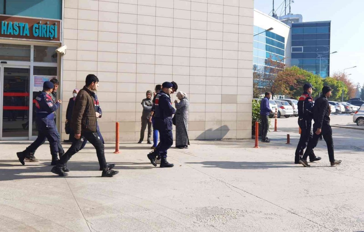 Bursa’da kaçak 10 göçmen yakalandı