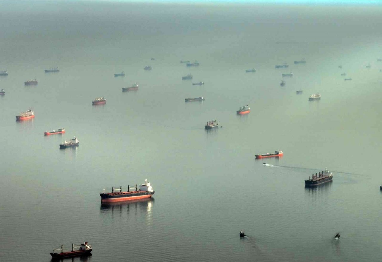 Tahıl koridoru için gelen gemiler İstanbul çevresinde bekliyor