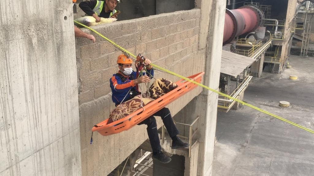 Diyarbakır AFAD’tan çimento fabrikasına acil durum tatbikatı