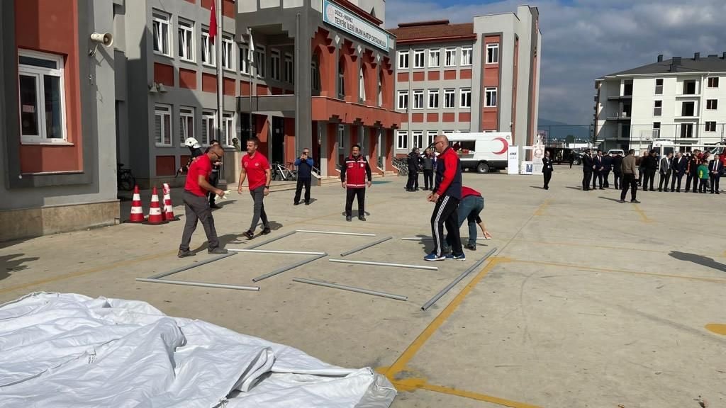 Düzce’de 75 bin kişilik tatbikat yapıldı