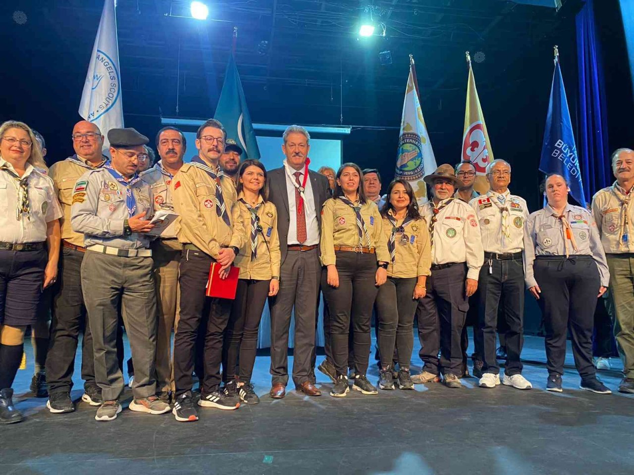 Engelsİzciler Projesi’ne teşekkür plaketi