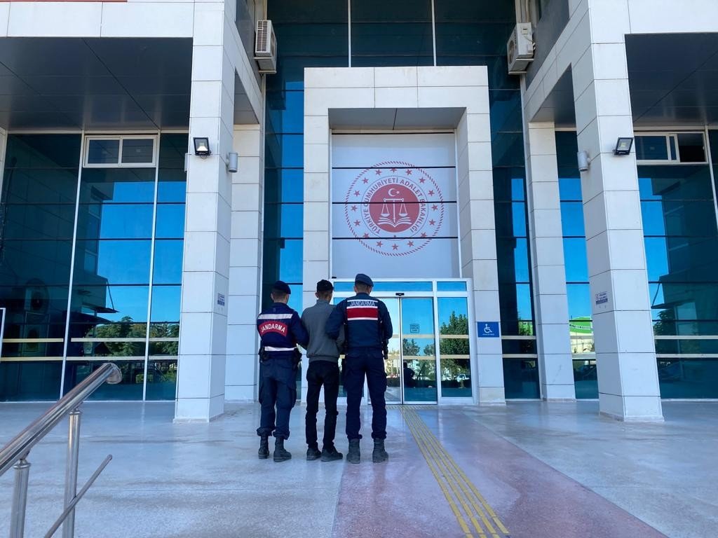 25 yıl hapis cezası bulunan firariyi jandarma yakaladı
