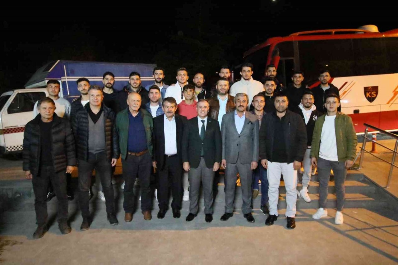 Başkan Özdoğan Kayseri Bölge Karması Milli Takımını Ağırladı