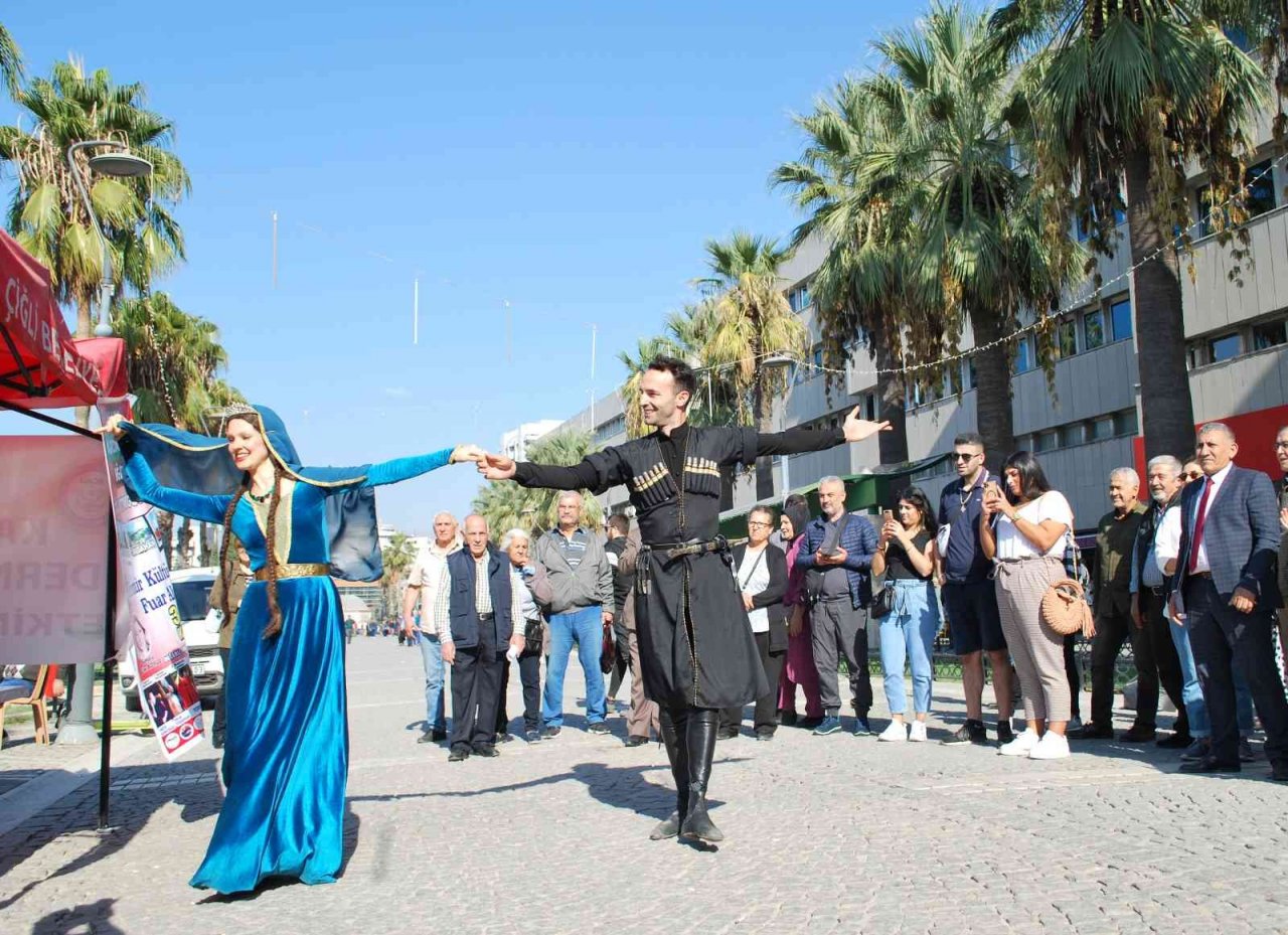 Döner çeşitlerine bir yenisi daha eklendi: Kaşar peyniri döneri