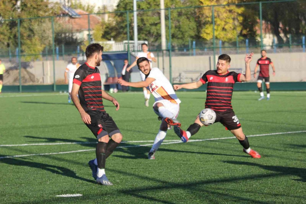Kayseri Süper Amatör Küme: Esen Makina Erciyesspor: 7 - Özvatan Gençlikspor:0