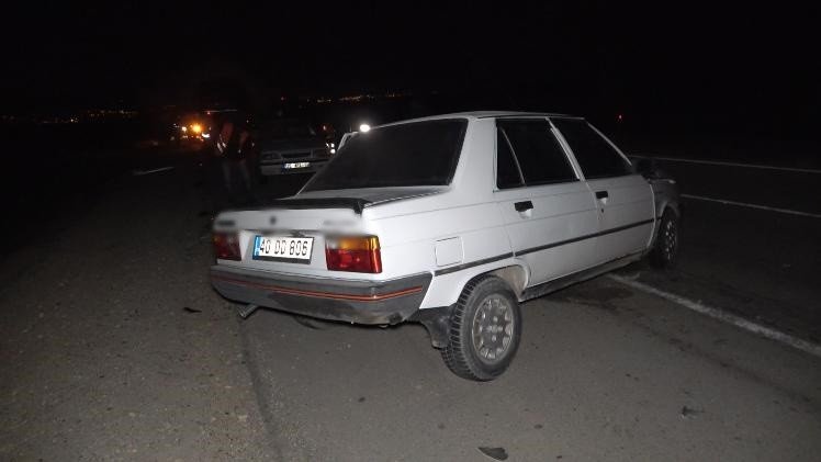 Ters yöne giren ehliyetsiz ve alkollü sürücü trafikte dehşeti yaşattı: 3 yaralı