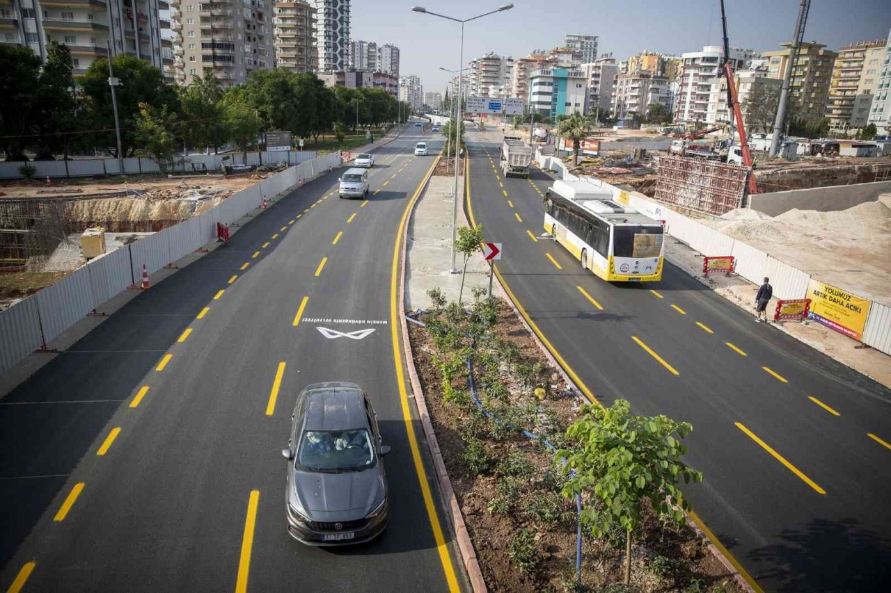 Mersin’de 2. Çevre Yolu üzeri trafiğe açıldı