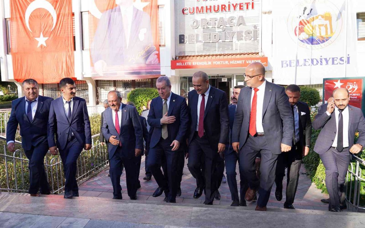 MHP Genel Başkan Yardımcısı Ortaca Belediye Başkanı Uzundemir’ ziyaret etti