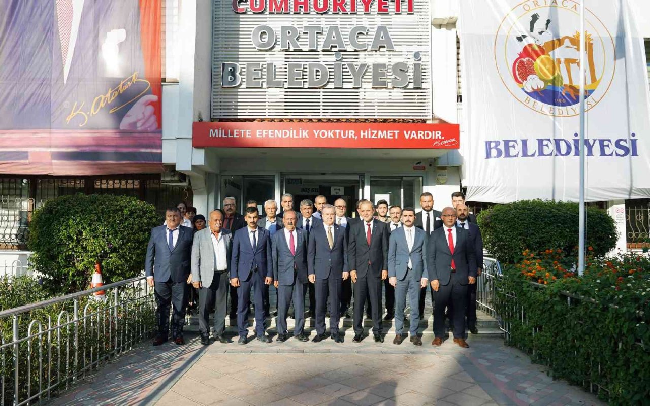 MHP Genel Başkan Yardımcısı Ortaca Belediye Başkanı Uzundemir’ ziyaret etti