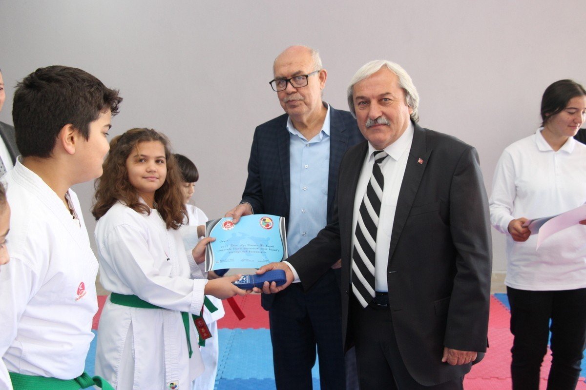 Minikler kuşak heyecanı yaşadı