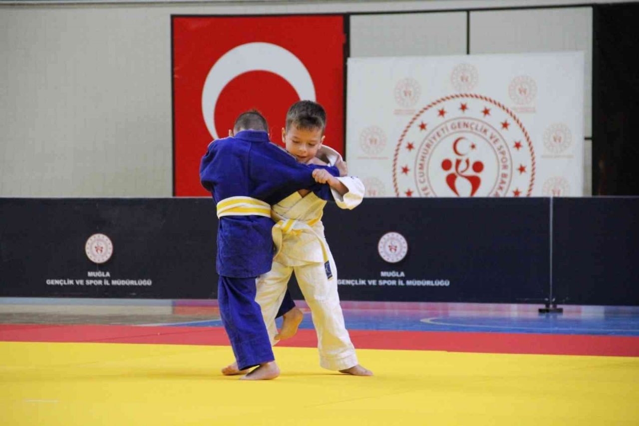 Muğla’da Cumhuriyet Haftası boyunca 5 bin sporcuyla, 70 etkinlik düzenlendi