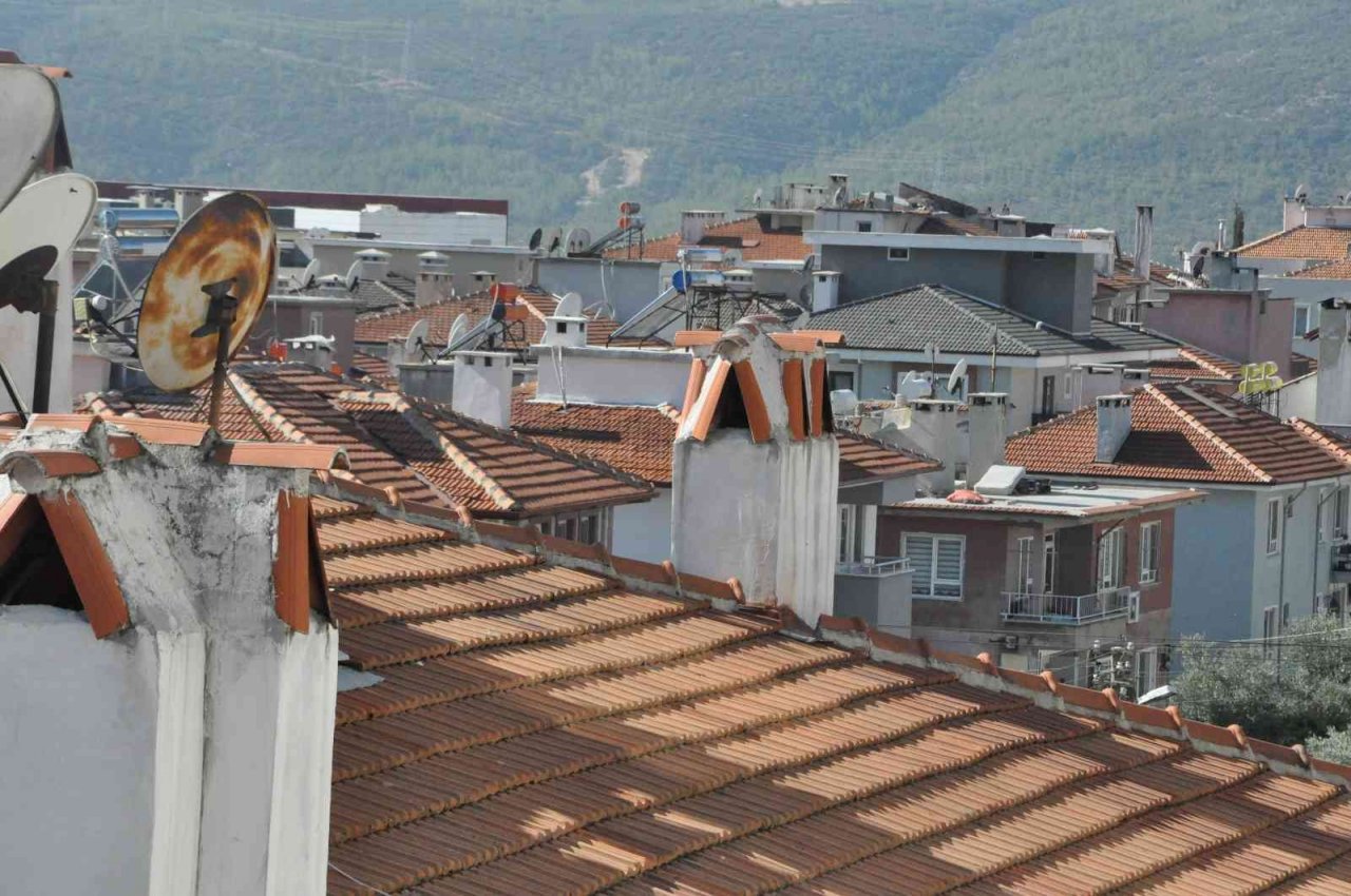 Muğla bacaları şekli sayesinde tütmeyi engelliyor