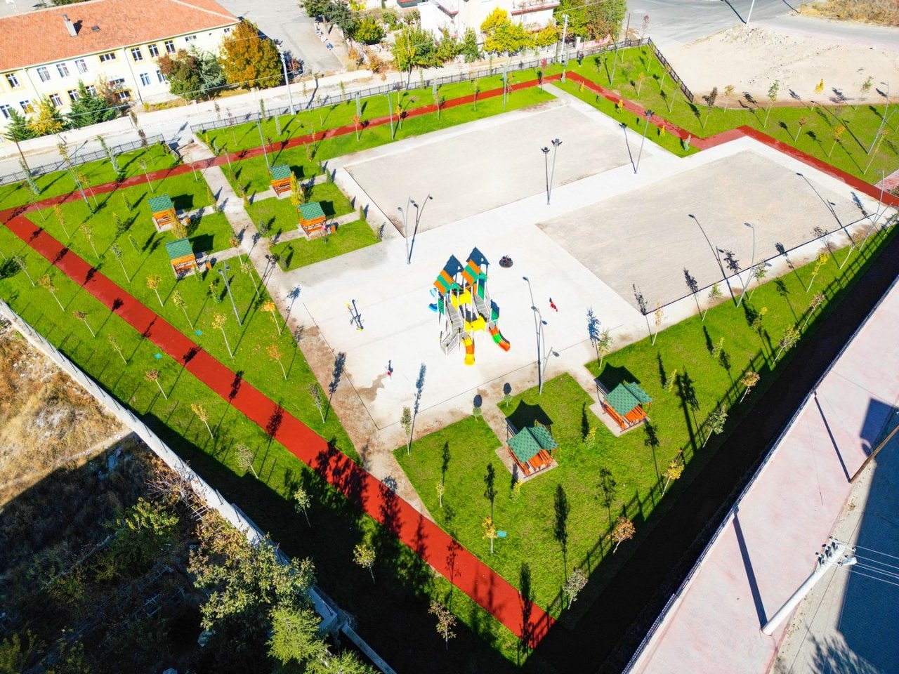 Fatih Sultan Mehmet mahallesine yeni park