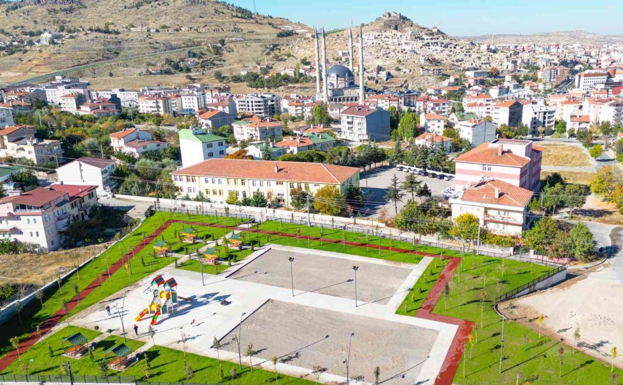 Fatih Sultan Mehmet mahallesine yeni park