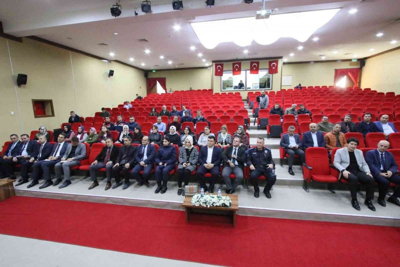 Hacılar’ın Gelişimine Yönelik İstişare Toplantısı Yapıldı