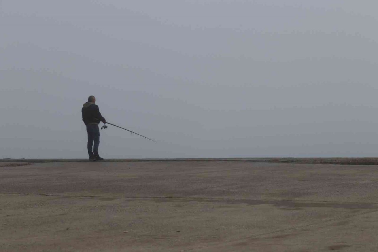 Olta balıkçıları sisli havada "rastgele" dedi