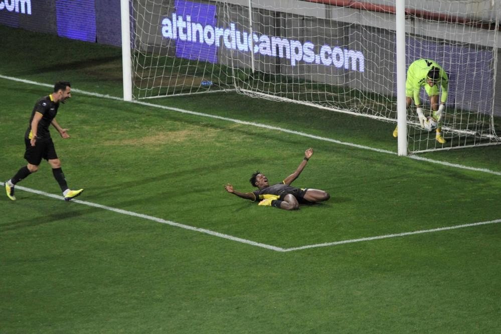 Yeni Malatyaspor deplasmanda farklı