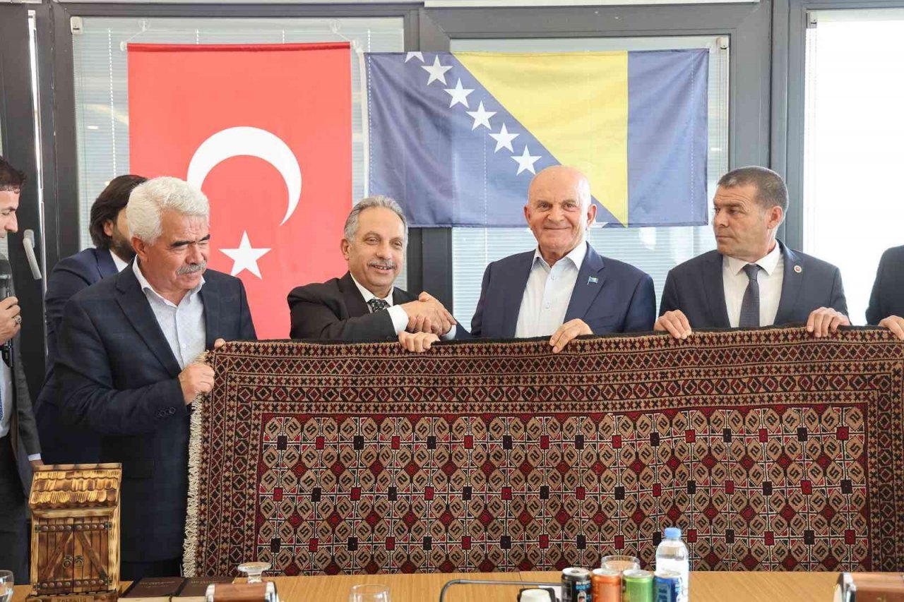 “Evlad-ı Fatihan’a hizmet görevimizdir”