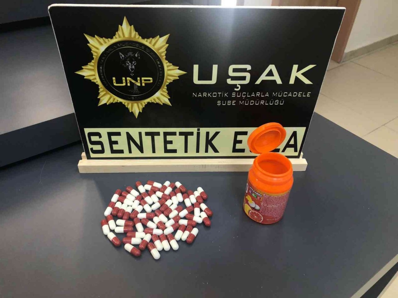 Uşak’ta 2 uyuşturucu taciri tutuklandı