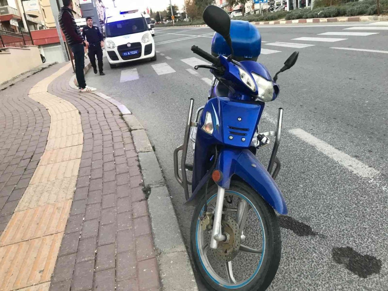 Bilecik’te motosikletin çarptığı 8 yaşındaki çocuk ve sürücü yaralandı