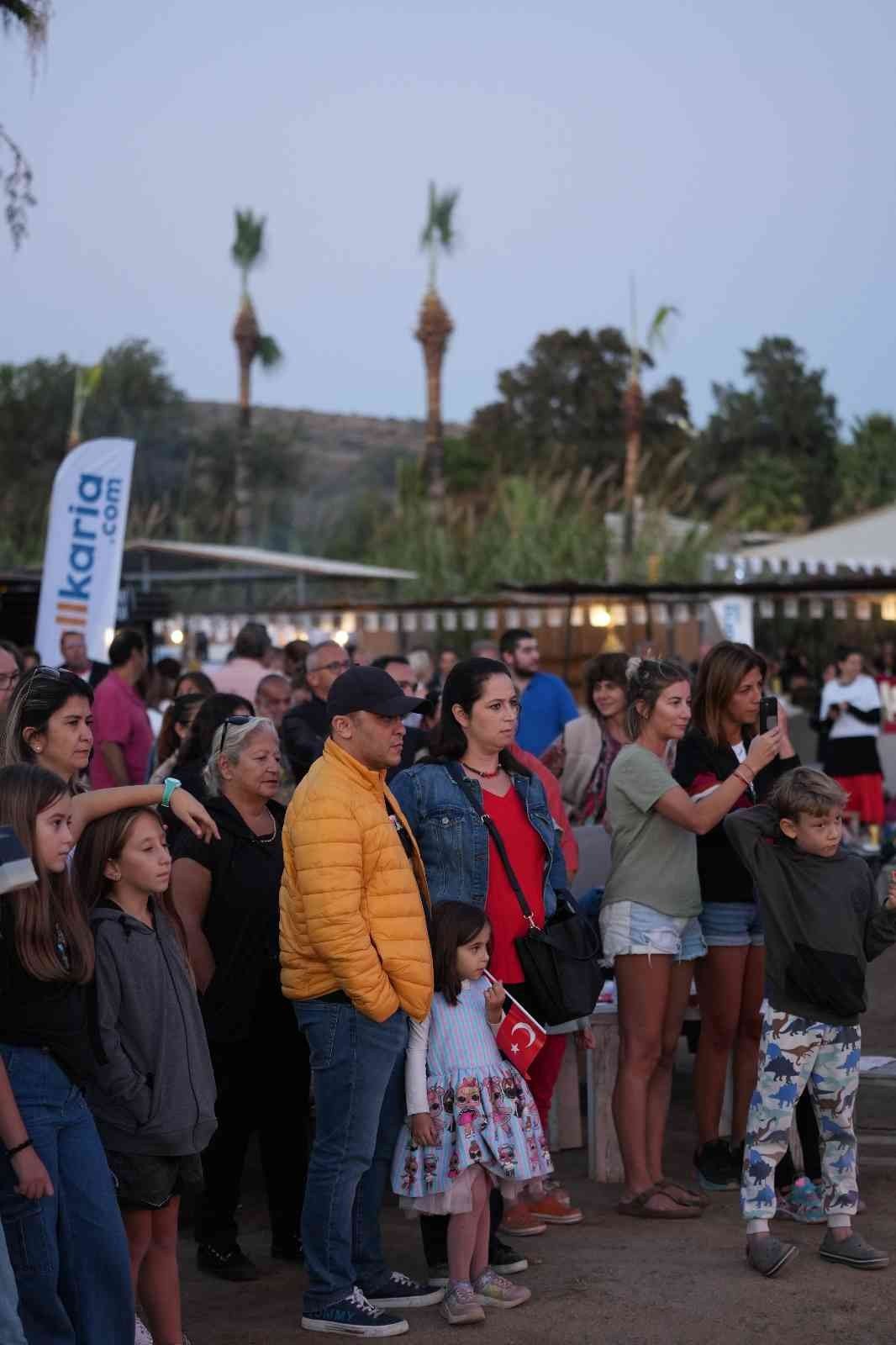 Dolu dolu geçen festivalde gönüllerince eğlendiler