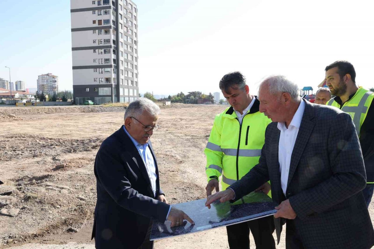 Başkan Büyükkılıç’tan Sivas Caddesine alternatif yol