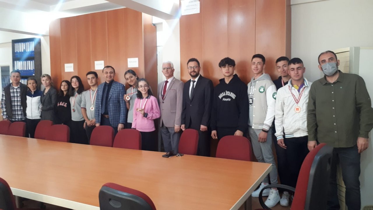 Türkiye şampiyonları Alaşehir’den