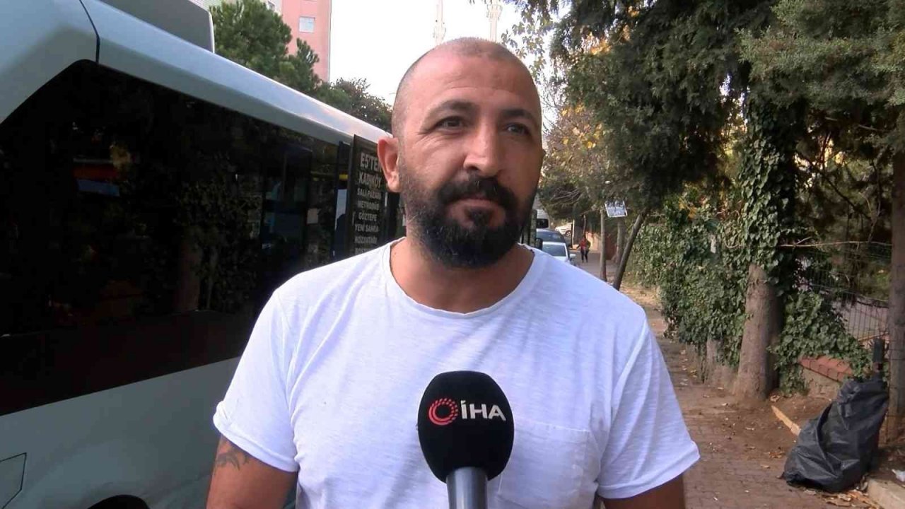 Kartal’da minibüs içinden hırsızlık kamerada