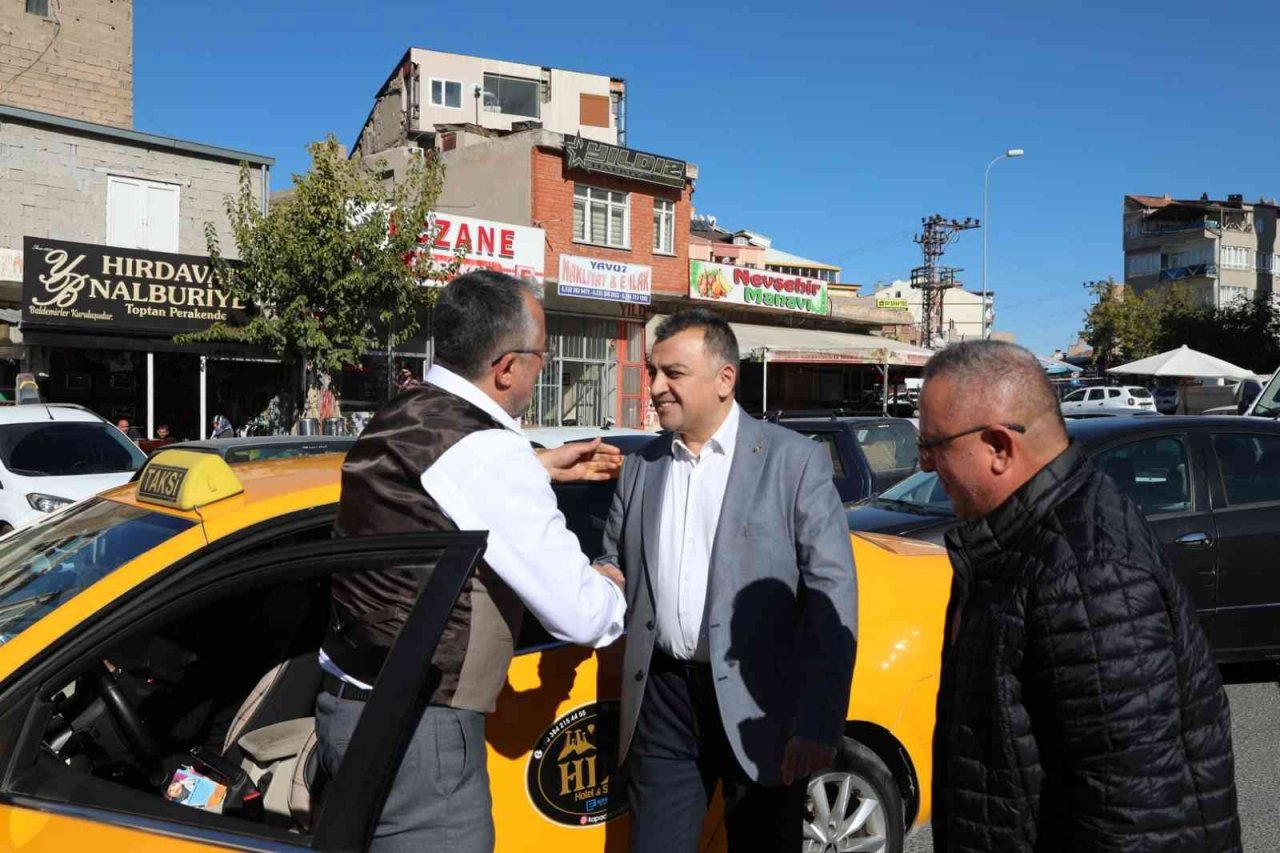 Başkan Savran minik Yusuf için direksiyona geçti