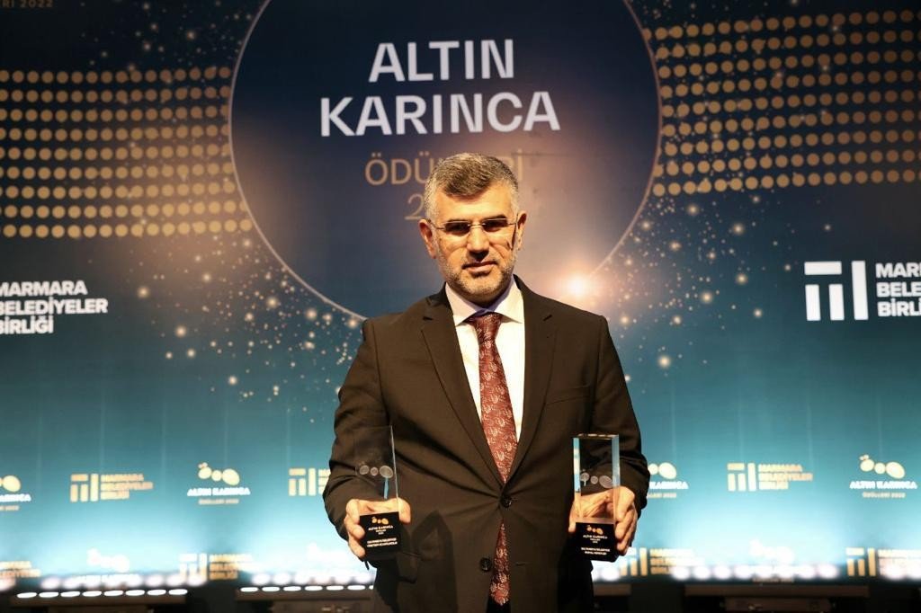 Sultanbeyli Belediyesi projelerine Altın Karınca ödülü