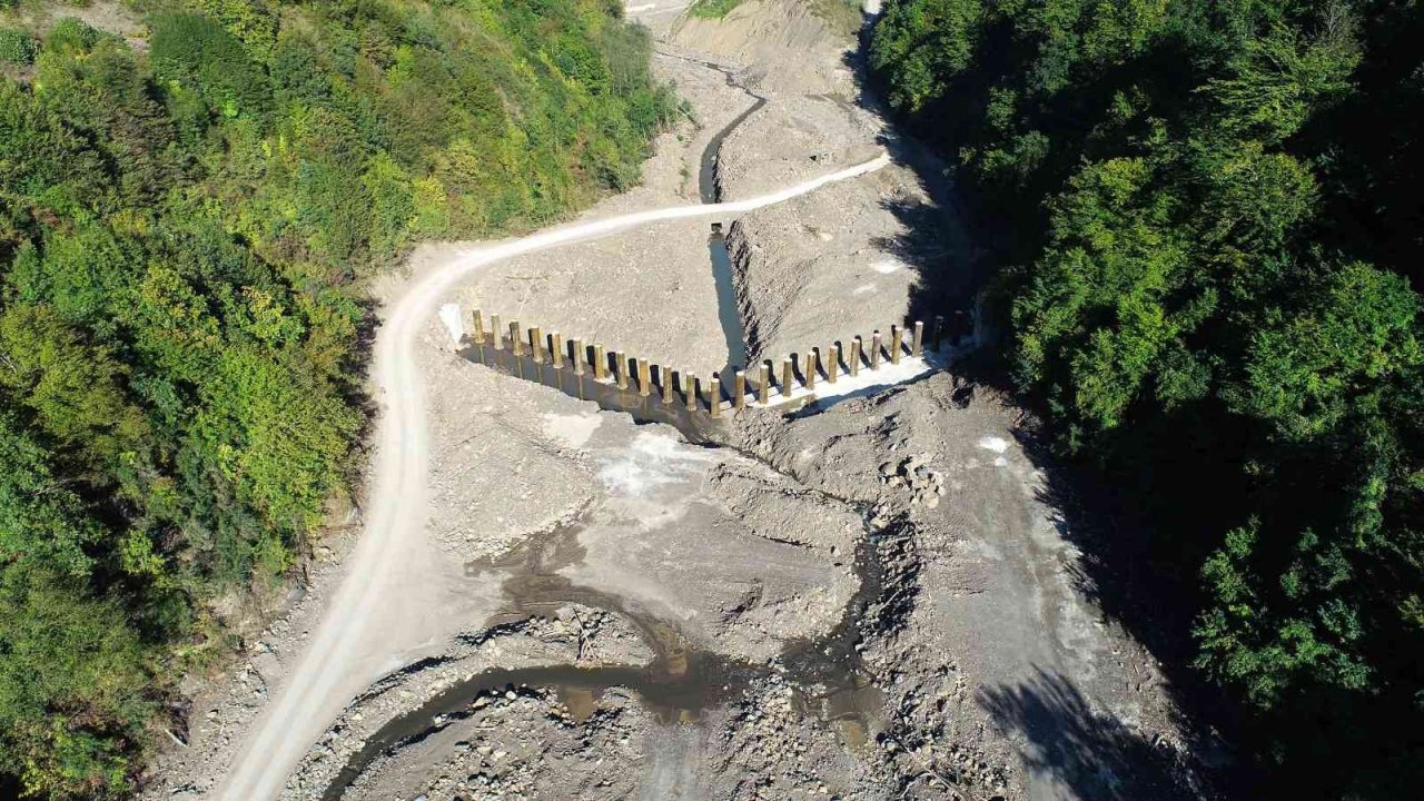 DSİ’den Ezine Çay’ında hümmalı çalışma