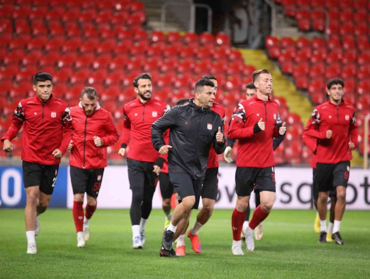 Sivasspor, Slavia Prag maçı hazırlıklarını tamamladı